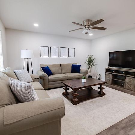 Trailside Townhouse - Close To Downtown & Bike Trails Bentonville Exterior foto