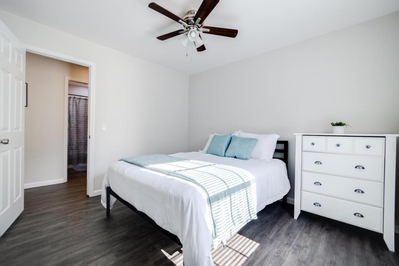 Trailside Townhouse - Close To Downtown & Bike Trails Bentonville Exterior foto
